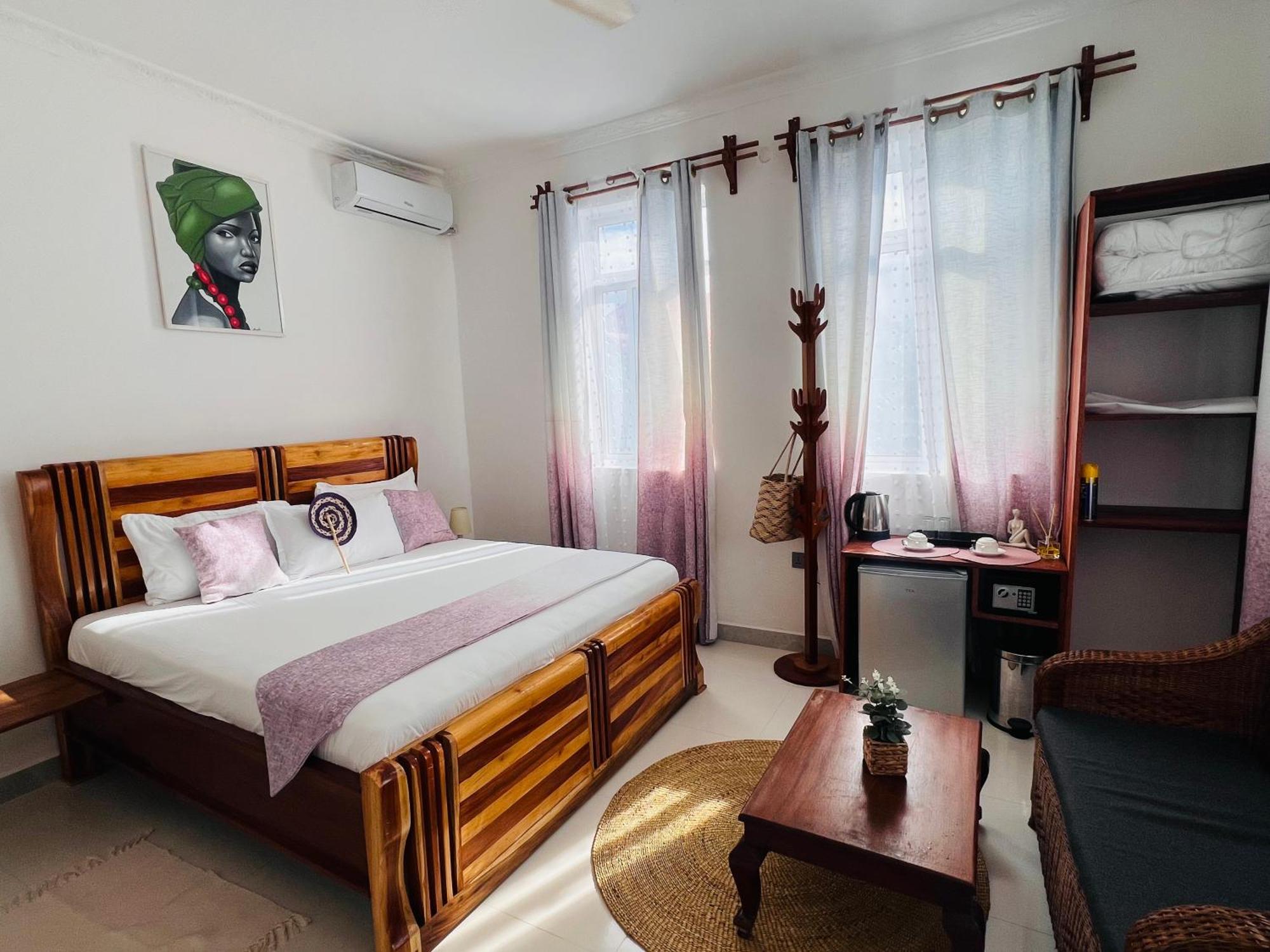 Front Hotel Nungwi