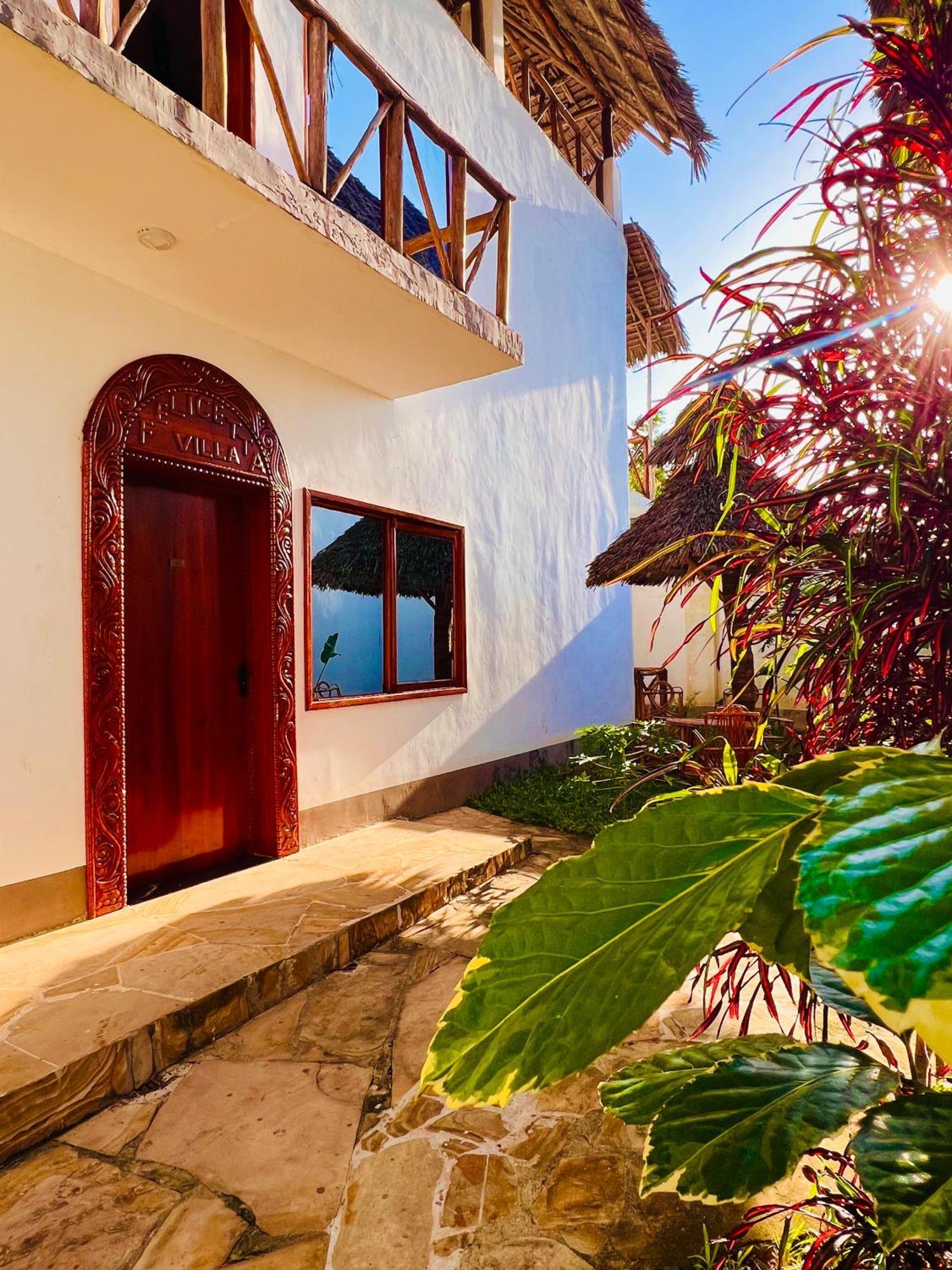 Tropical 4*