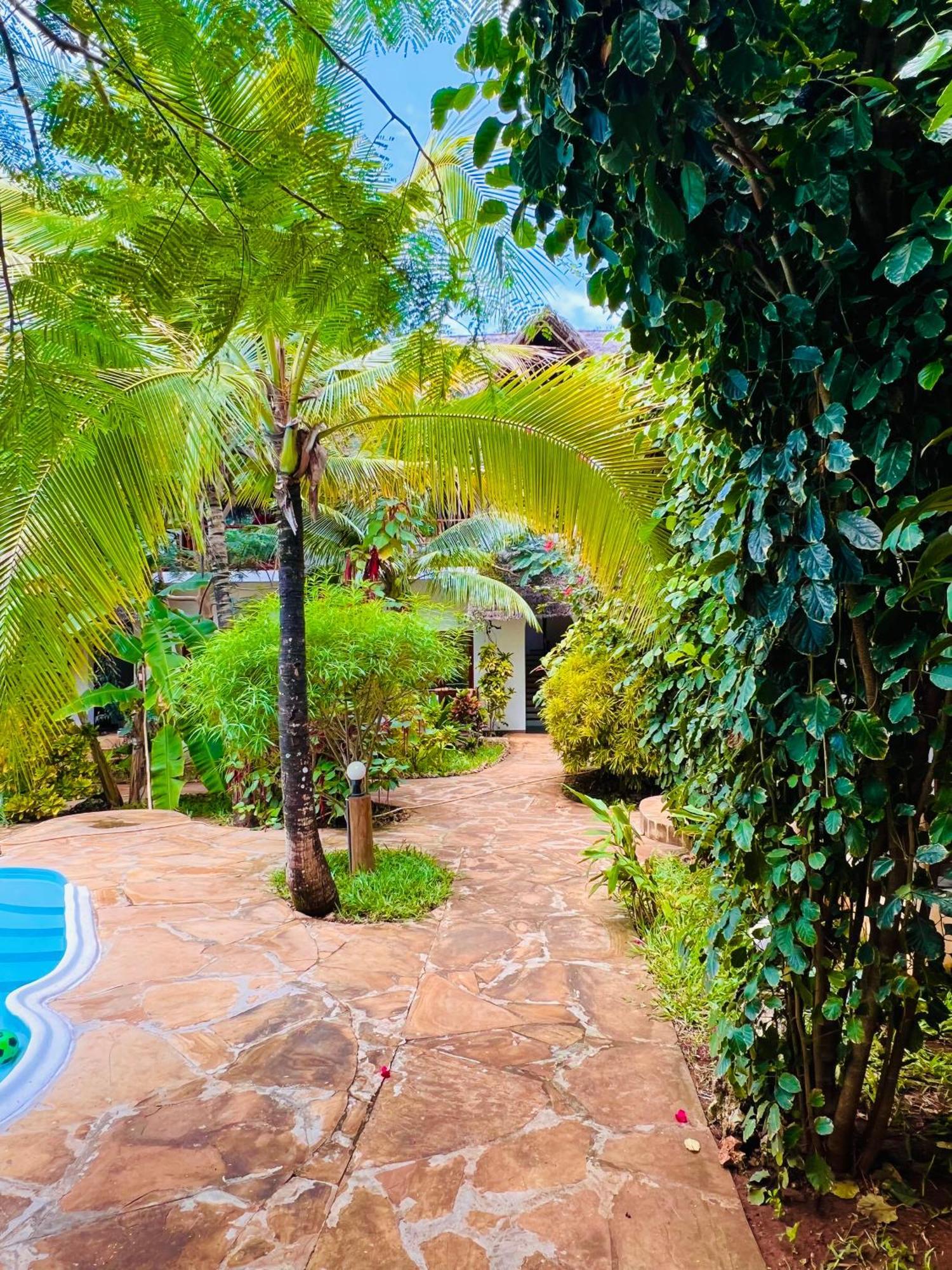 Tropical 4*