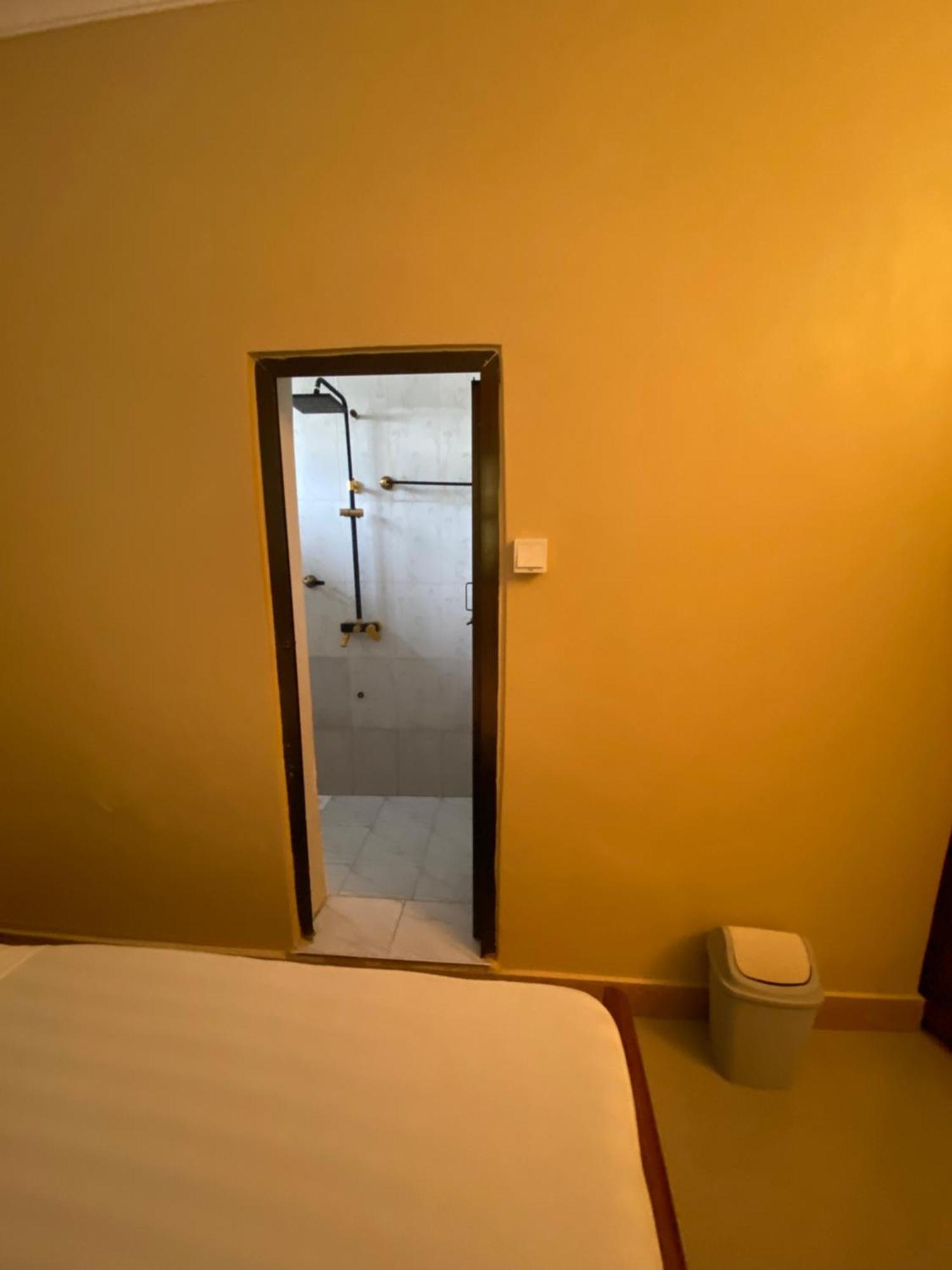 Malaikaa Apartment