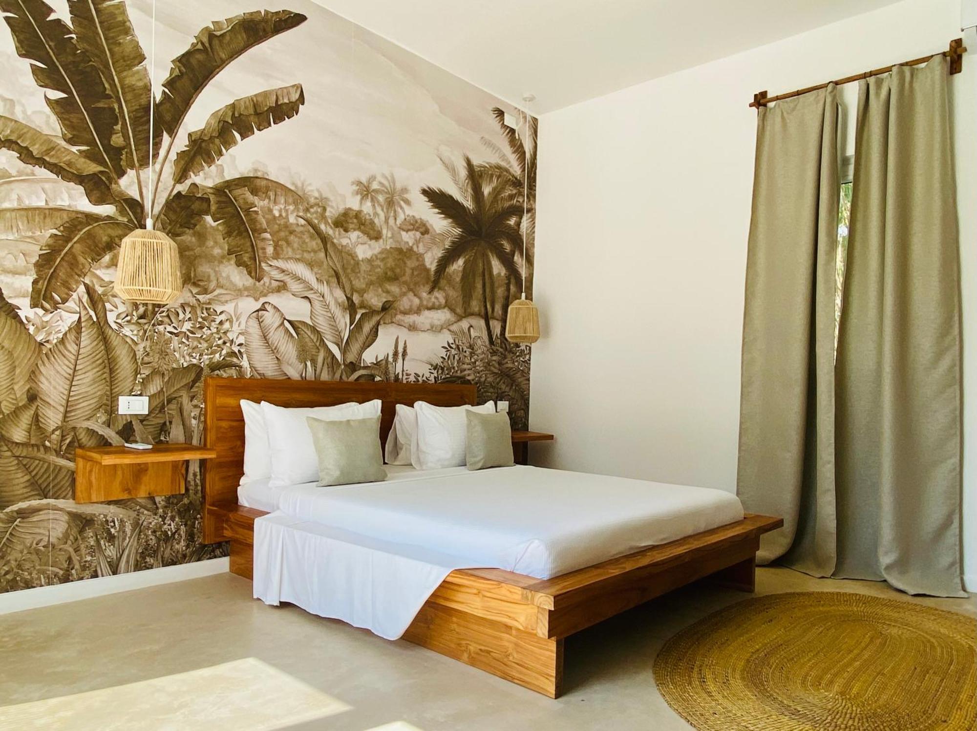 Lions Luxury Zanzibar 2 - Private Cook & Infinity Pool Villa