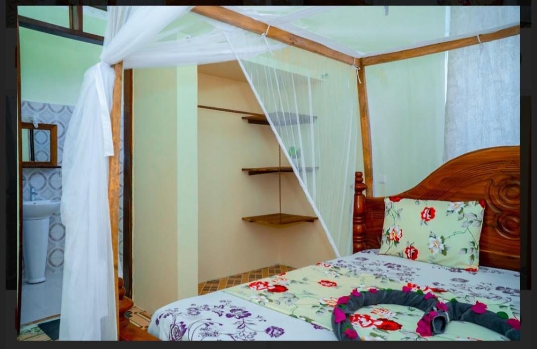 Saba House 24 Hotel