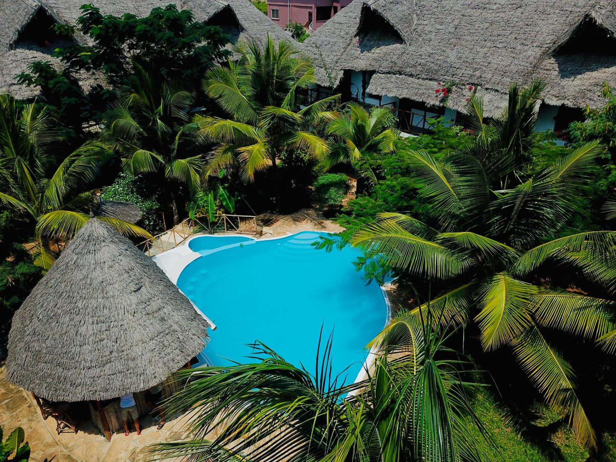 Tropical 4*