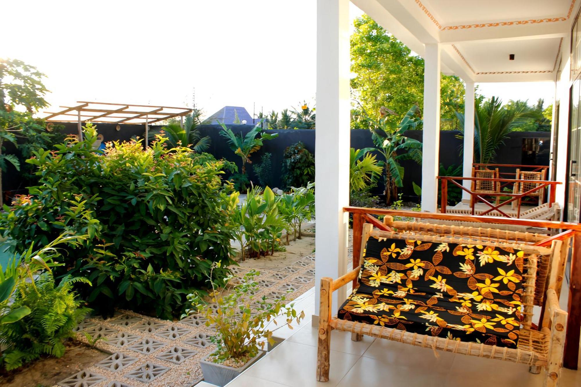 Guest house Jungle - Master Bedroom In Paje