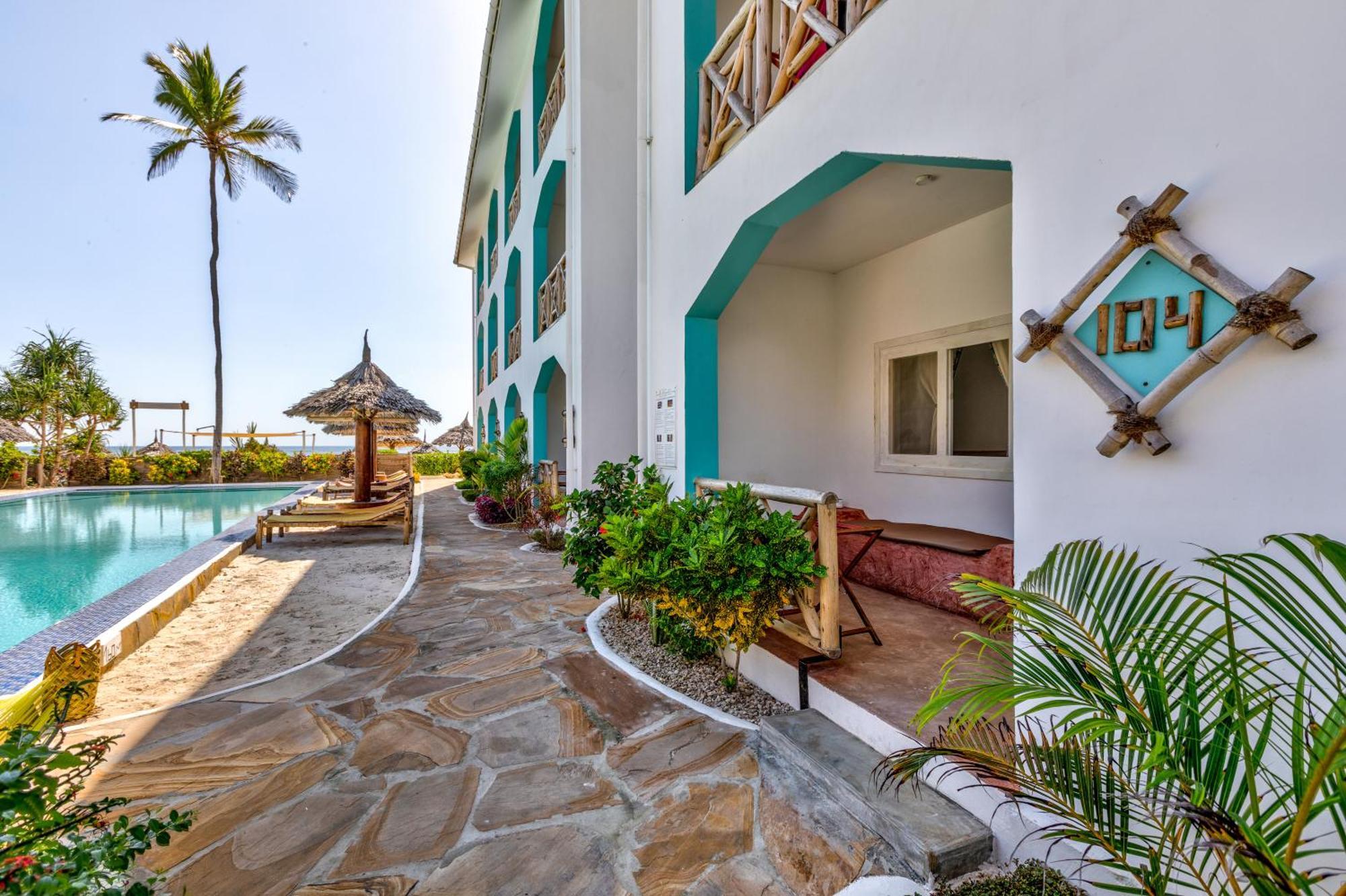 Ahg Sun Bay Mlilile Hotel 4*