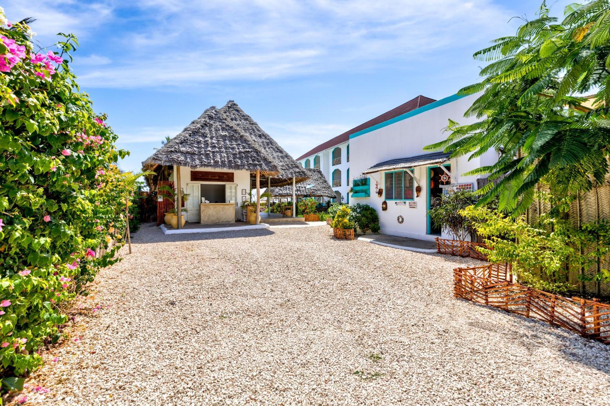 Ahg Sun Bay Mlilile Hotel 4*