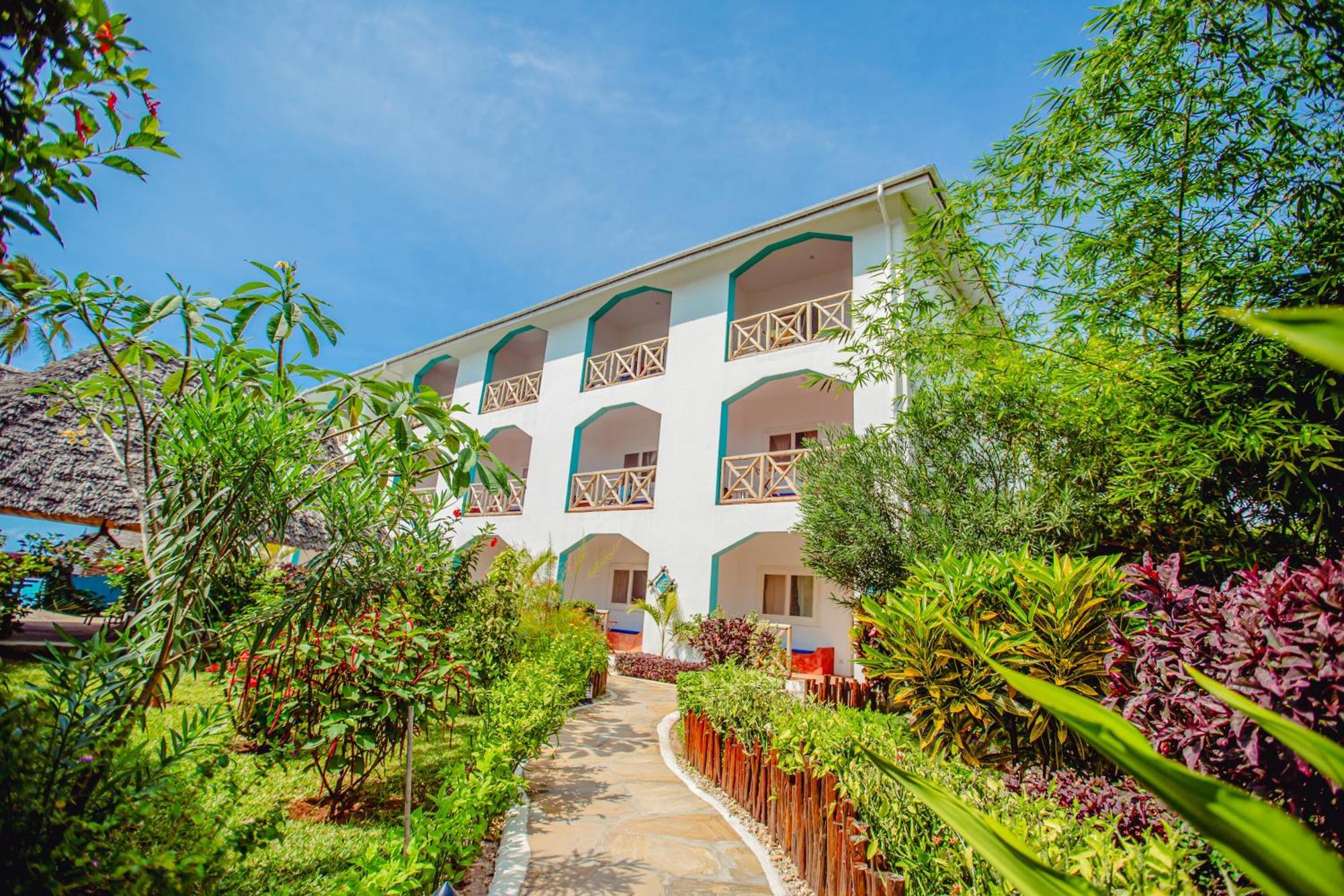 Hotel Ahg Sun Bay Mlilile