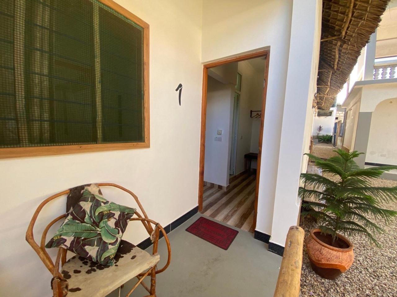 Raffaele Bed & Breakfast Nungwi