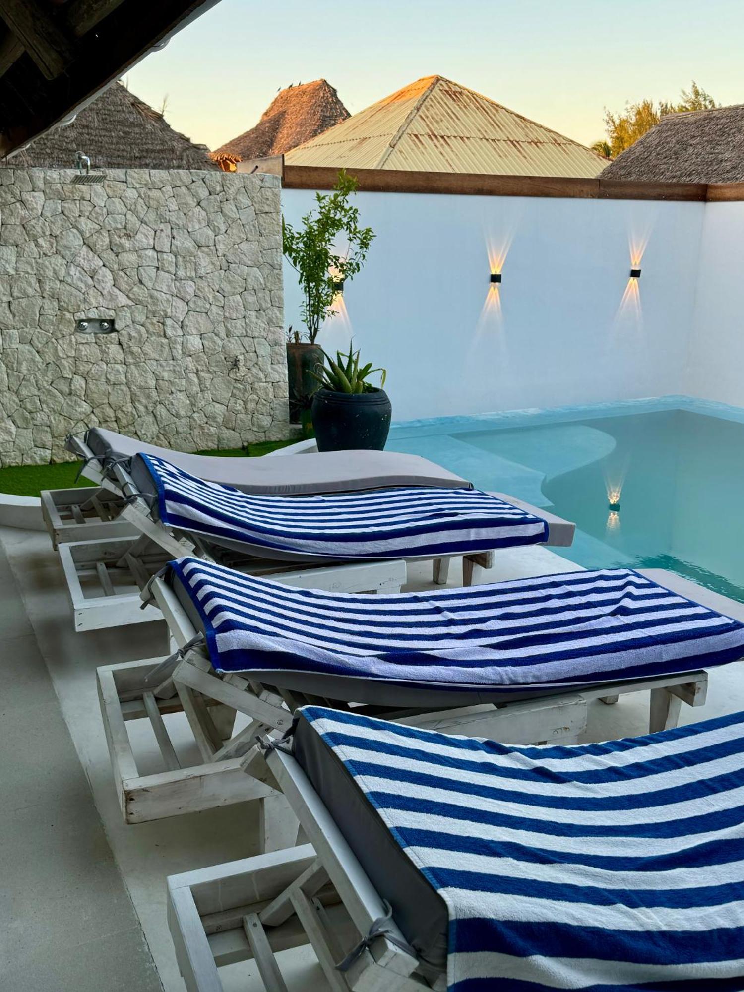 Villa Majestic Zanzibar Penthouse One Of A Kind Properties With Private Rooftop Pool Tv Wifi Aircon And 90M From The Famous Paje Beach Paje