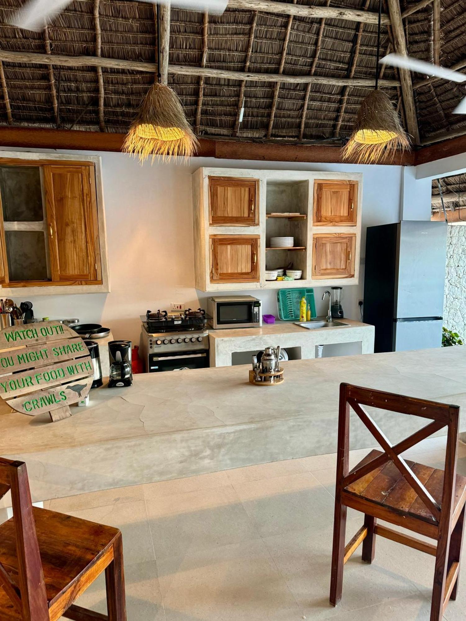 Majestic Zanzibar Penthouse One Of A Kind Properties With Private Rooftop Pool Tv Wifi Aircon And 90M From The Famous Paje Beach *