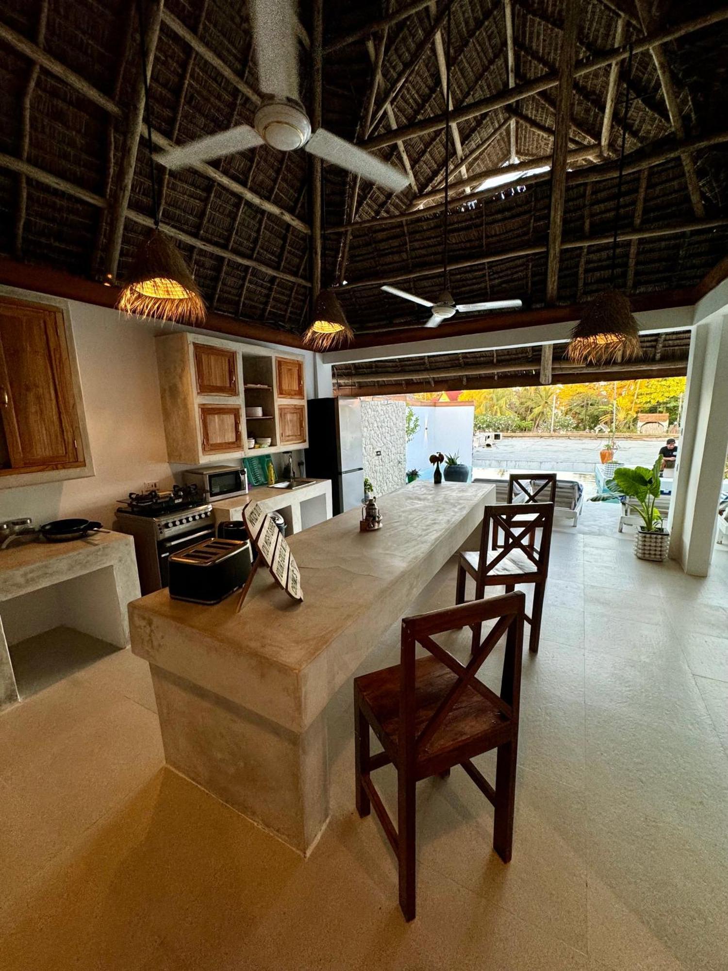 Majestic Zanzibar Penthouse One Of A Kind Properties With Private Rooftop Pool Tv Wifi Aircon And 90M From The Famous Paje Beach Paje