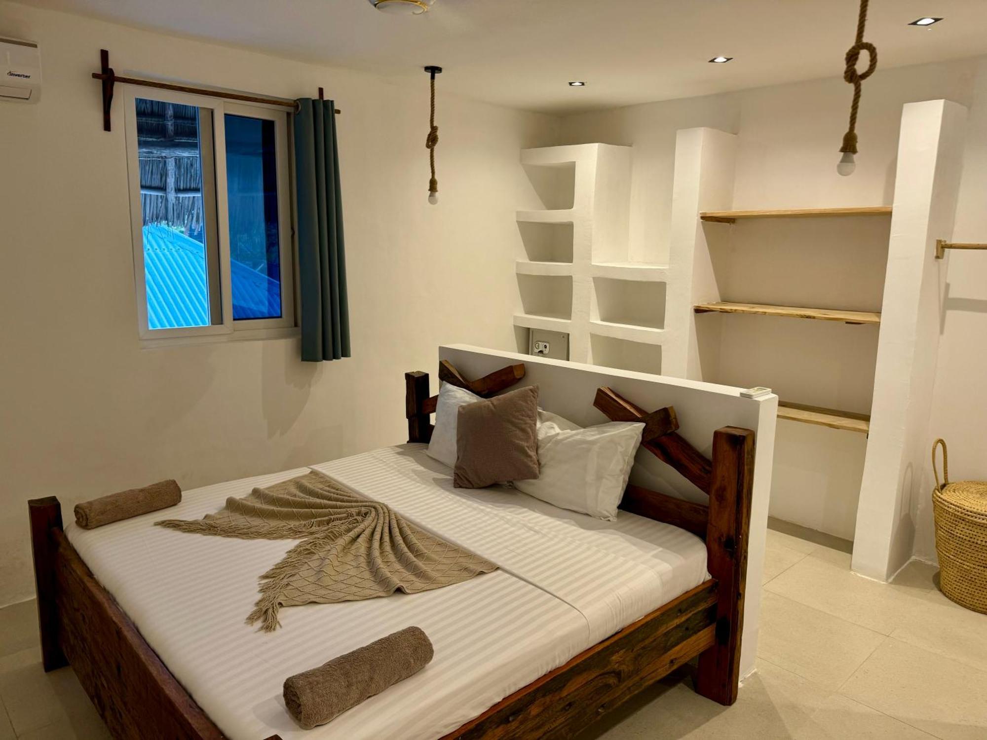 Villa Majestic Zanzibar Penthouse One Of A Kind Properties With Private Rooftop Pool Tv Wifi Aircon And 90M From The Famous Paje Beach