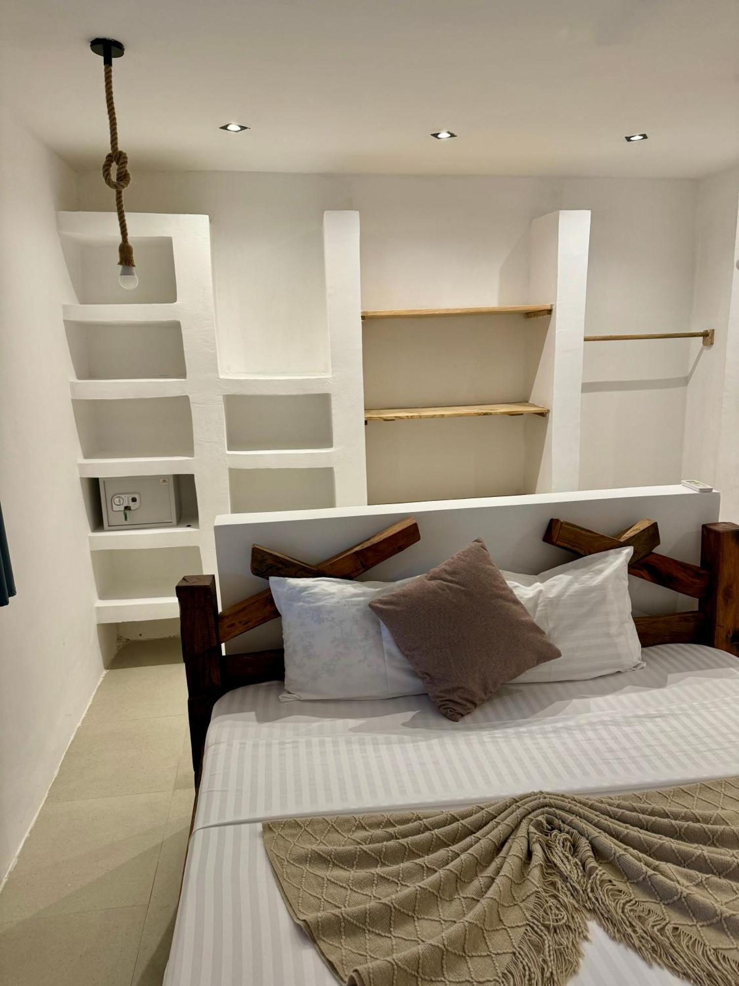 Majestic Zanzibar Penthouse One Of A Kind Properties With Private Rooftop Pool Tv Wifi Aircon And 90M From The Famous Paje Beach *