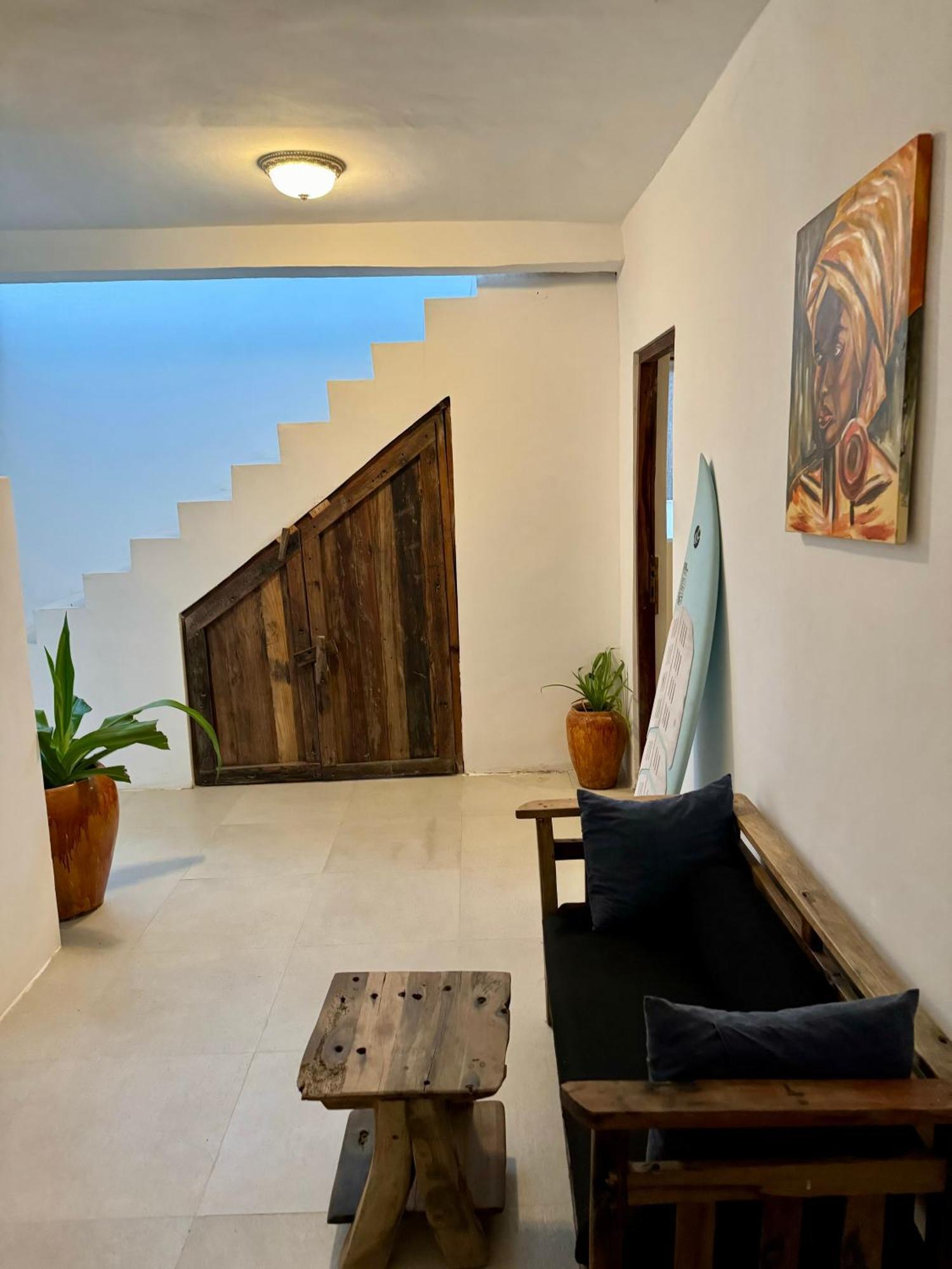 Majestic Zanzibar Penthouse One Of A Kind Properties With Private Rooftop Pool Tv Wifi Aircon And 90M From The Famous Paje Beach *