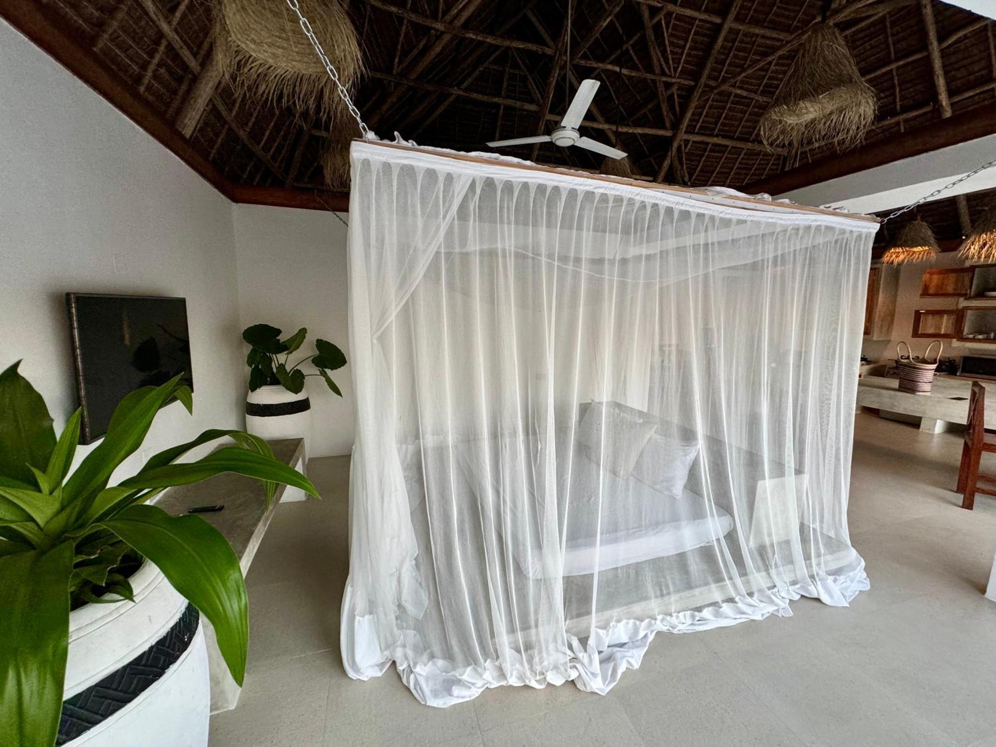 Villa Majestic Zanzibar Penthouse One Of A Kind Properties With Private Rooftop Pool Tv Wifi Aircon And 90M From The Famous Paje Beach