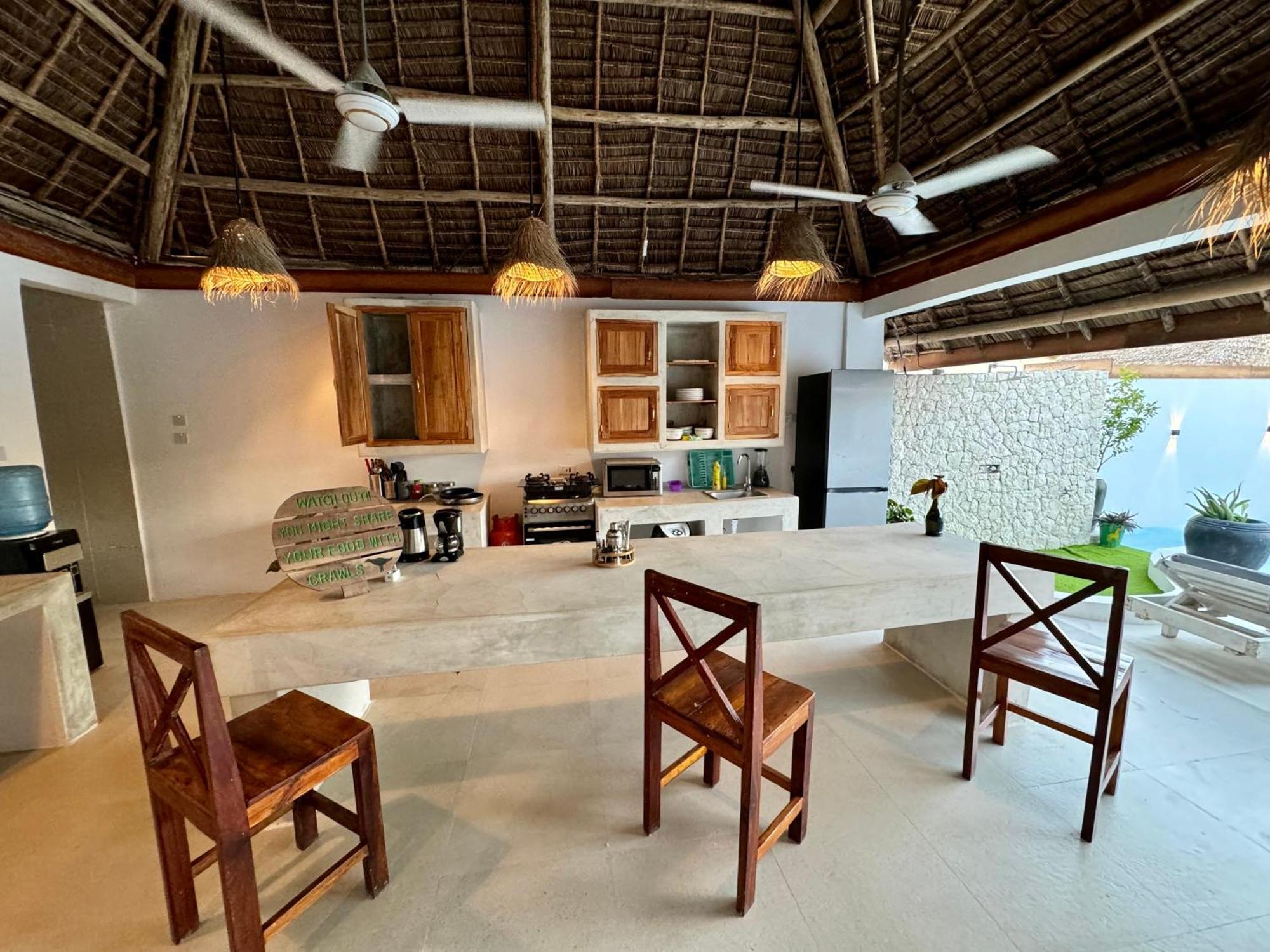 Majestic Zanzibar Penthouse One Of A Kind Properties With Private Rooftop Pool Tv Wifi Aircon And 90M From The Famous Paje Beach Villa Paje