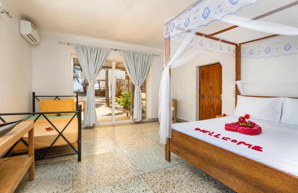 Seashore Hotel 4*