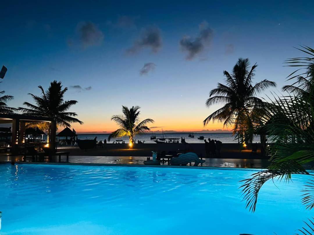 Sunset 4*