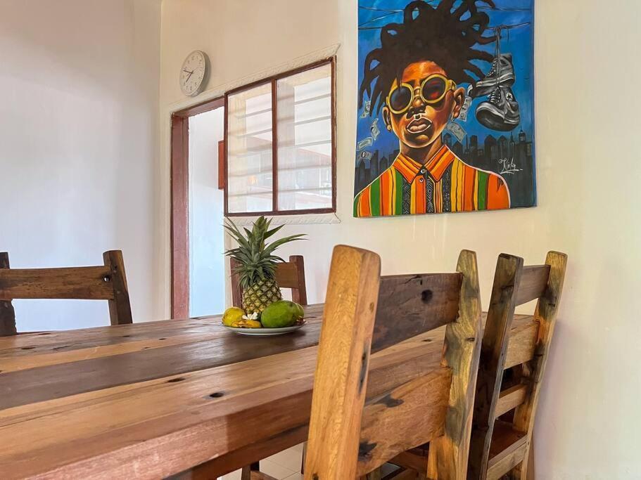 Stylish 2 Bedroom - 1 Min Walk To The Indian Ocean Apartment Umbuji