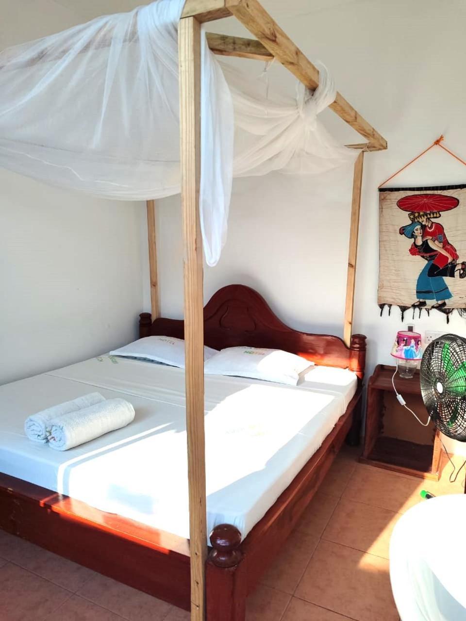 Homeland Swahili Backpacker Budget Guest house Nungwi