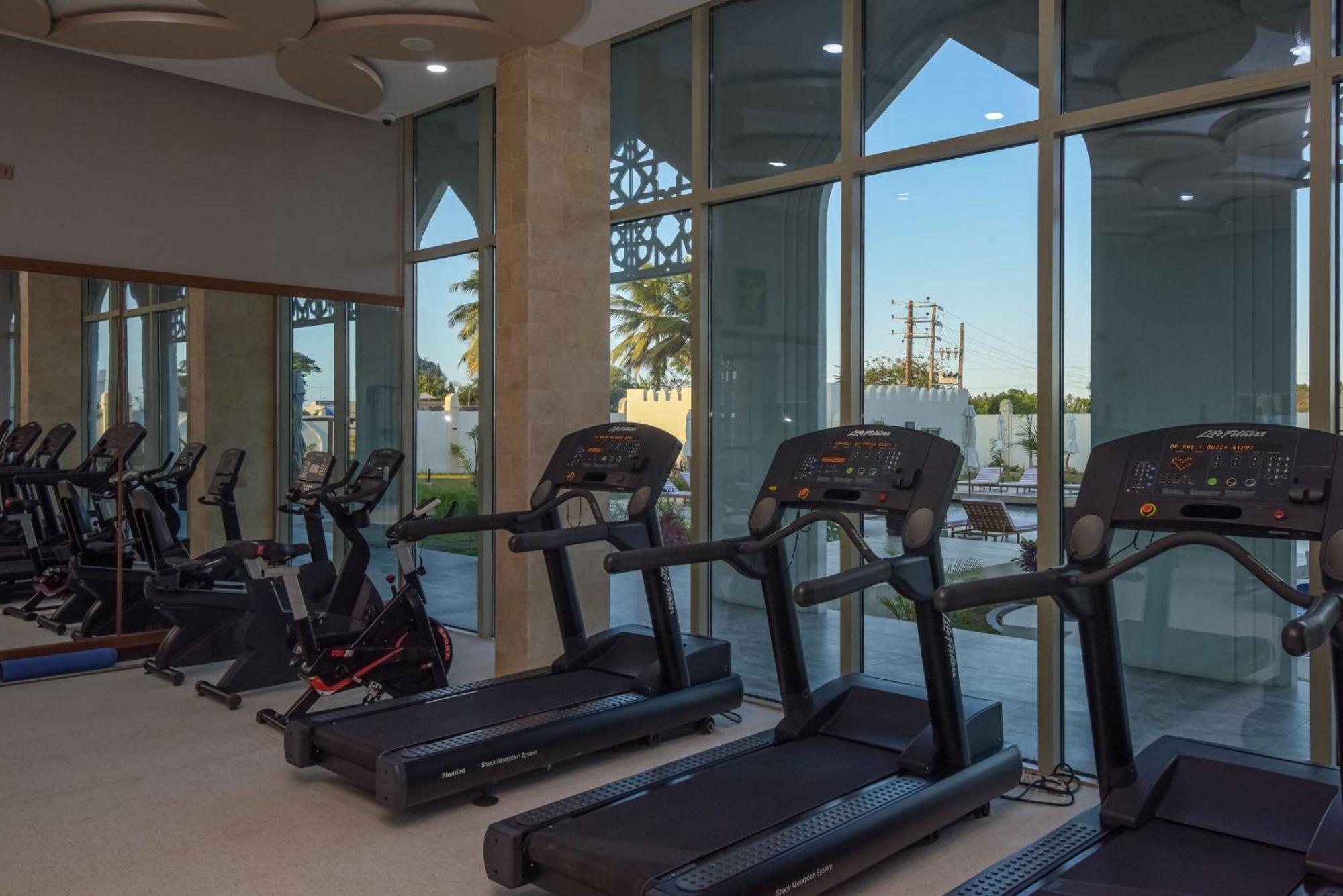 Golden Tulip Airport &