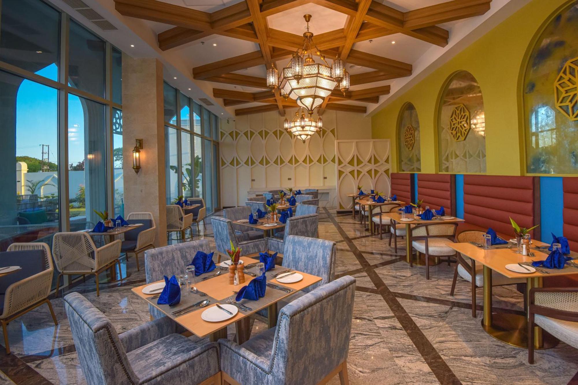 Golden Tulip Airport & Hotel 4*