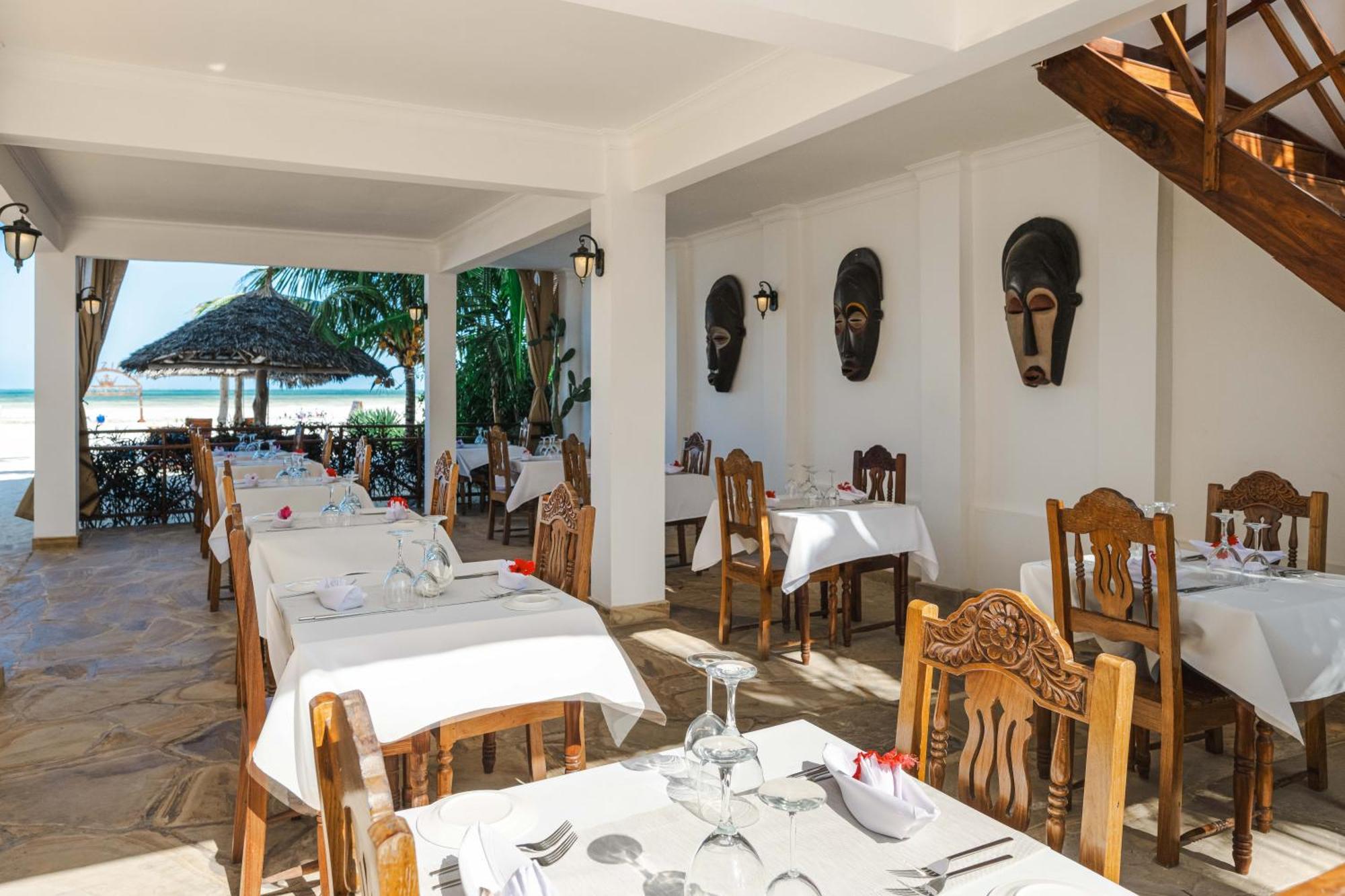 Karibu Hotel