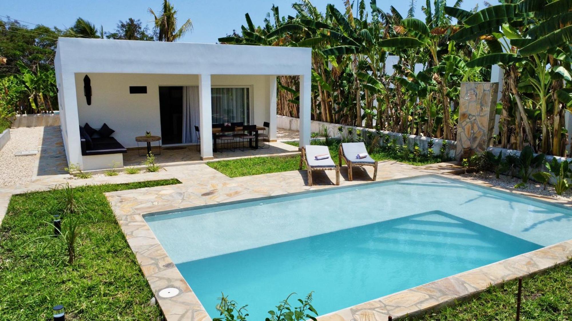 Toto With Private Pool Zanzibarhouses * Gulioni
