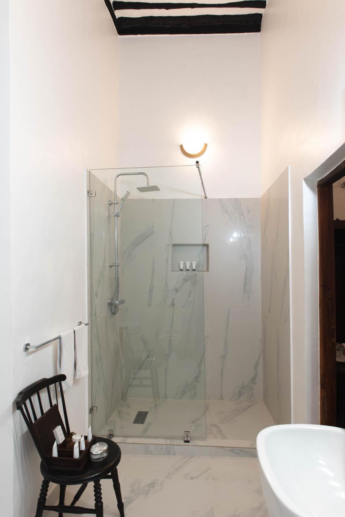Kisiwa House 4*