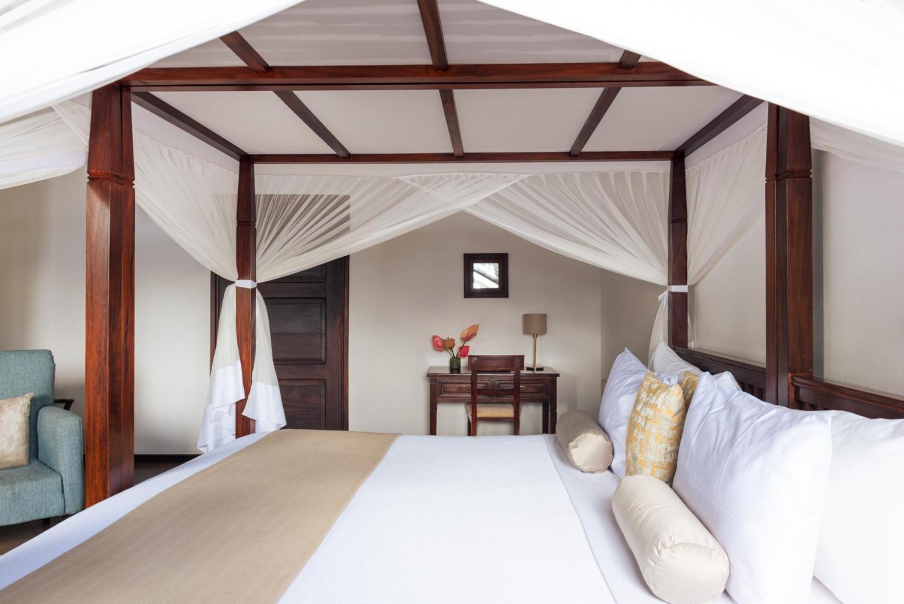 Kisiwa House Hotel