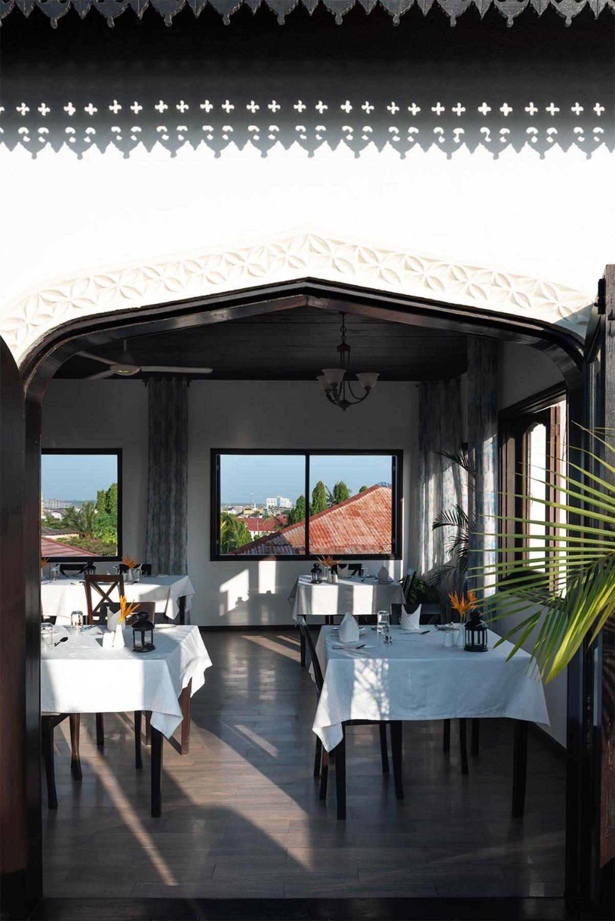 Hotel Kisiwa House