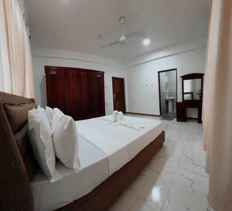 Royal Tunu Apartment