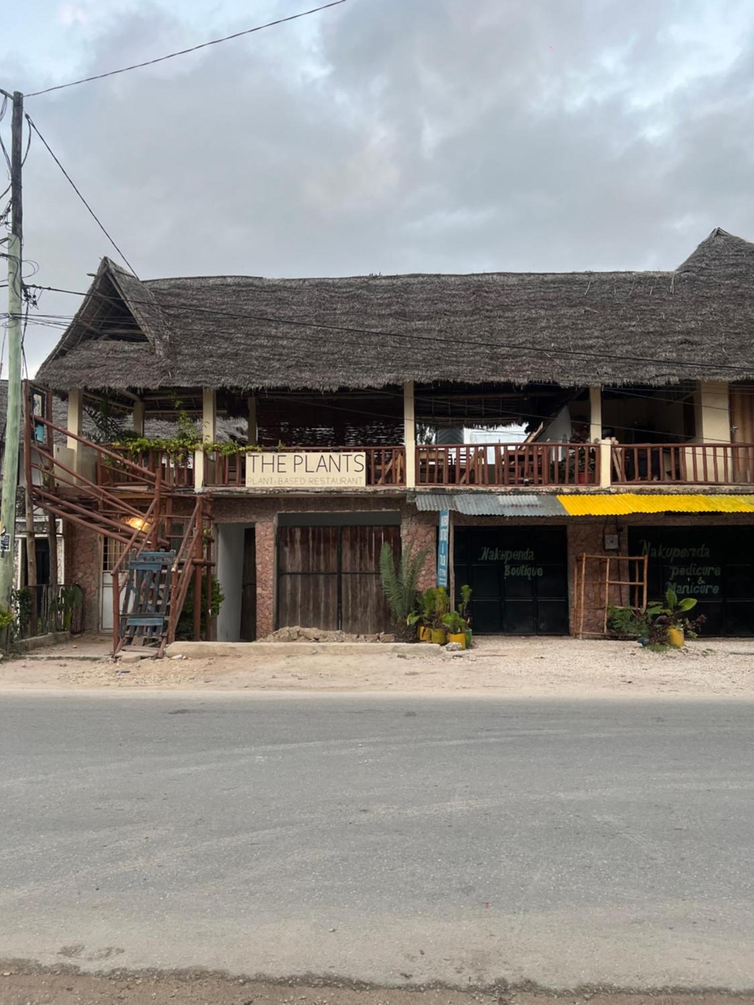 Pole Pole House