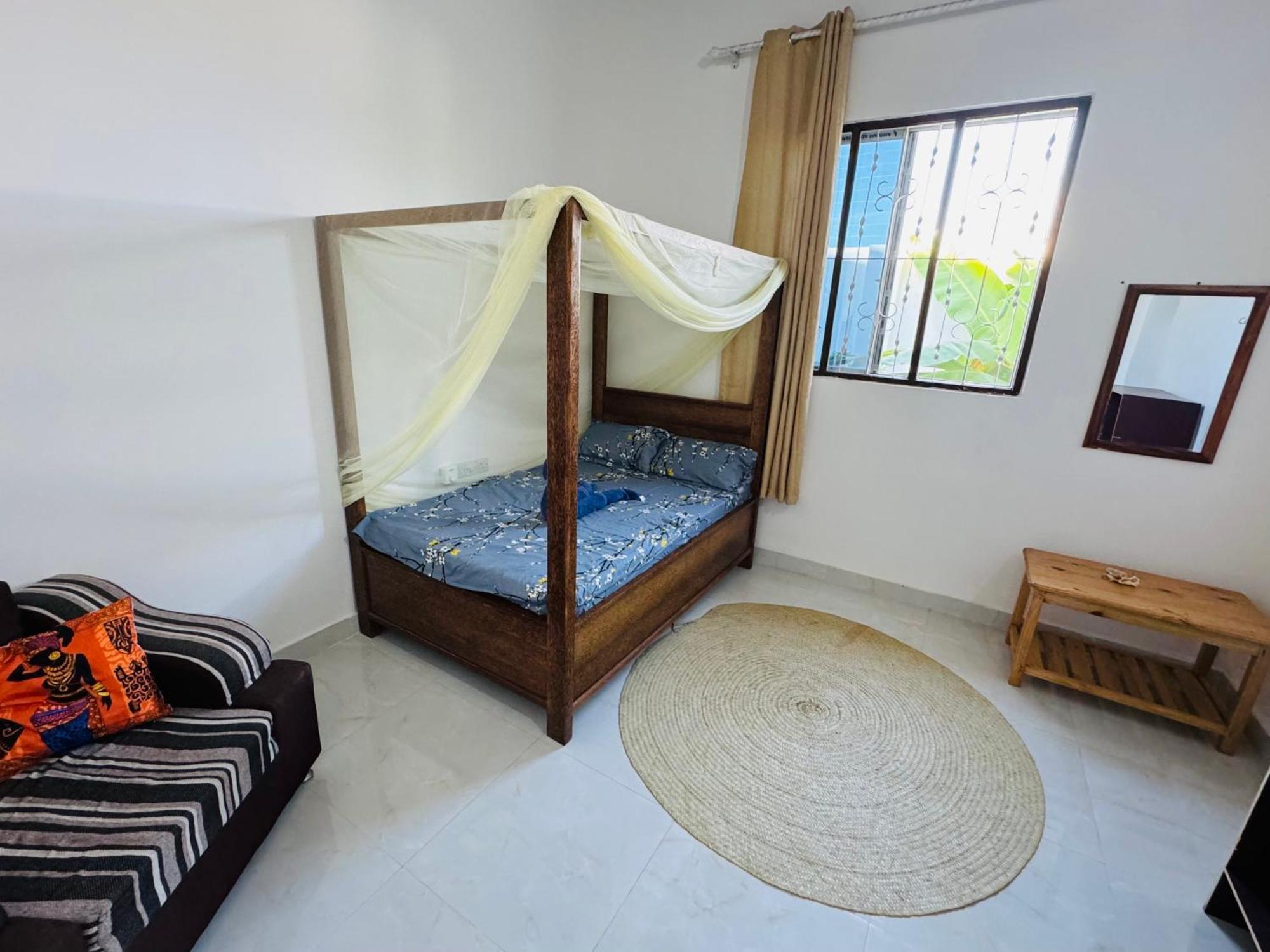 Happy House Guest house *