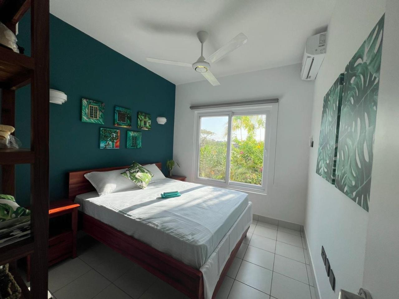 Apartment One Bedroom With Private Garden