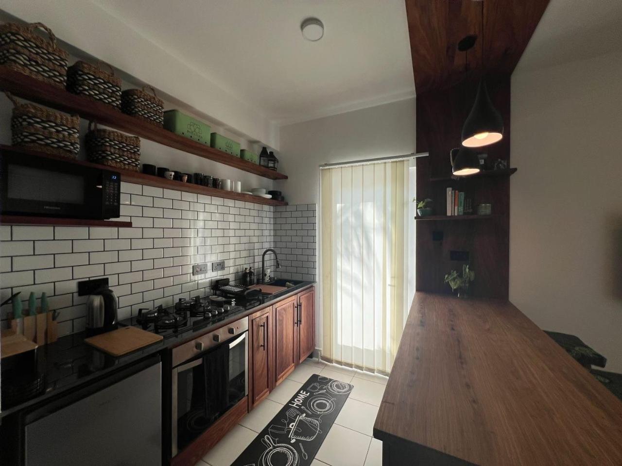 Apartment One Bedroom With Private Garden Dambani