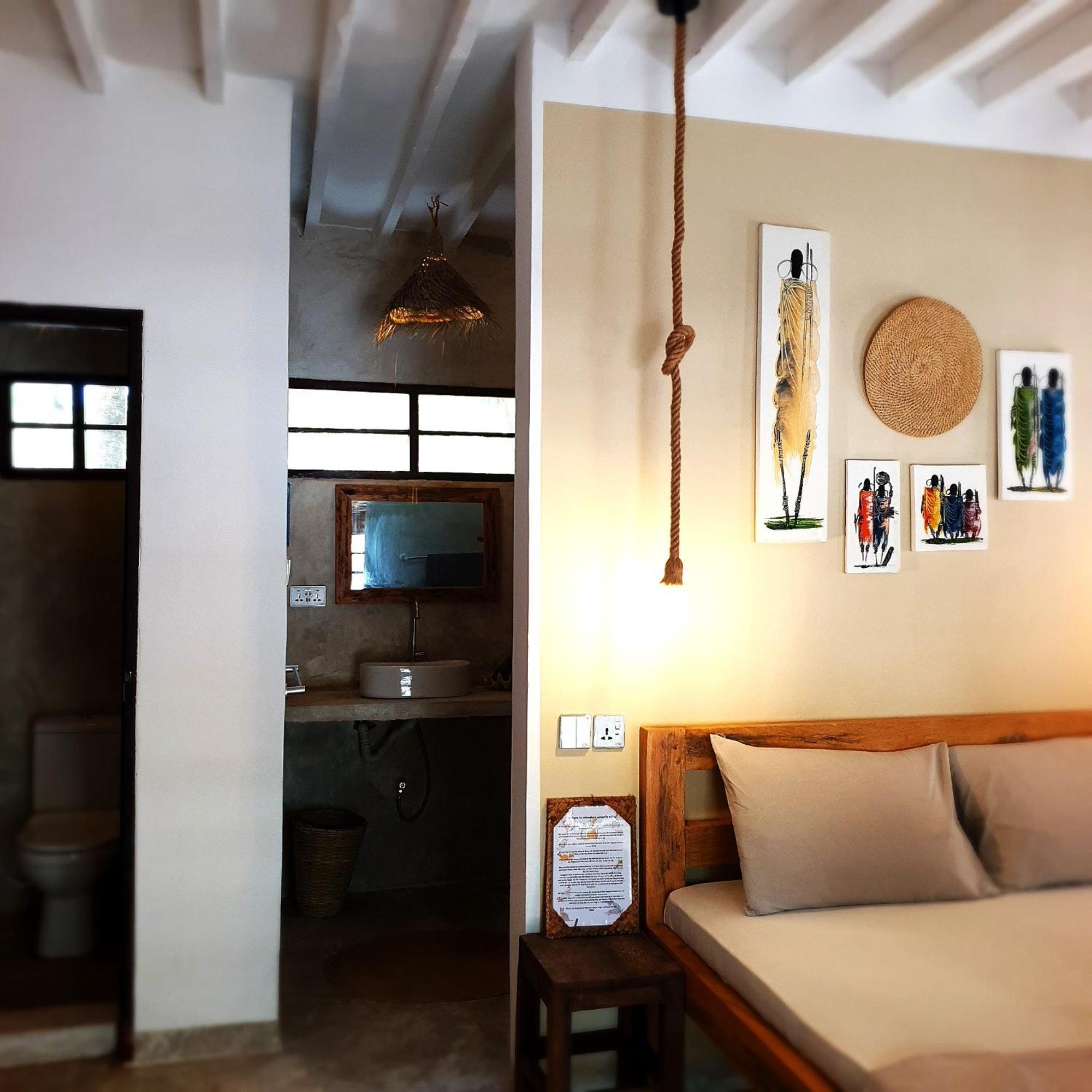 Spirit Lodge Michamvi Kae