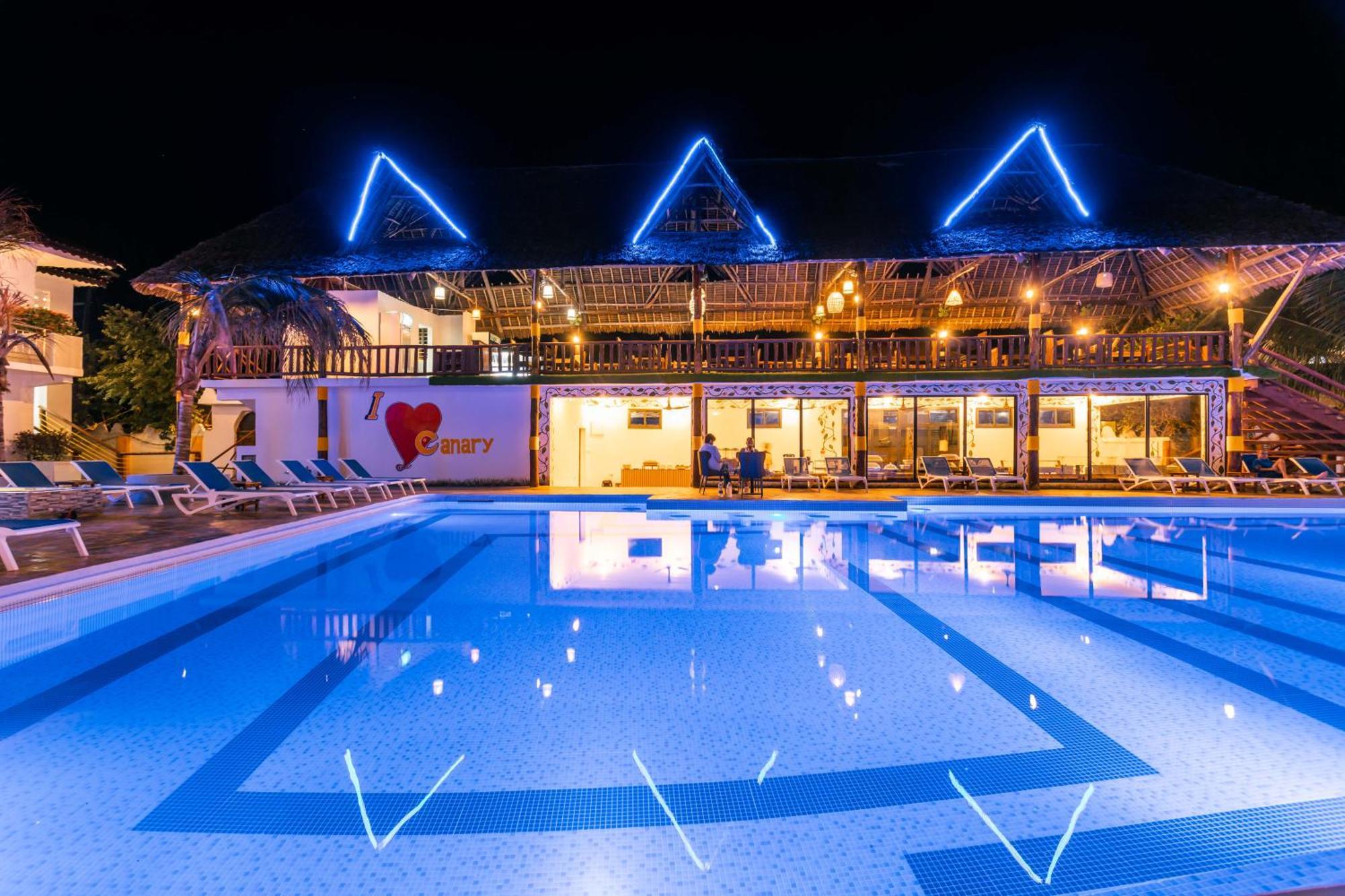 Hotel Canary & 4*