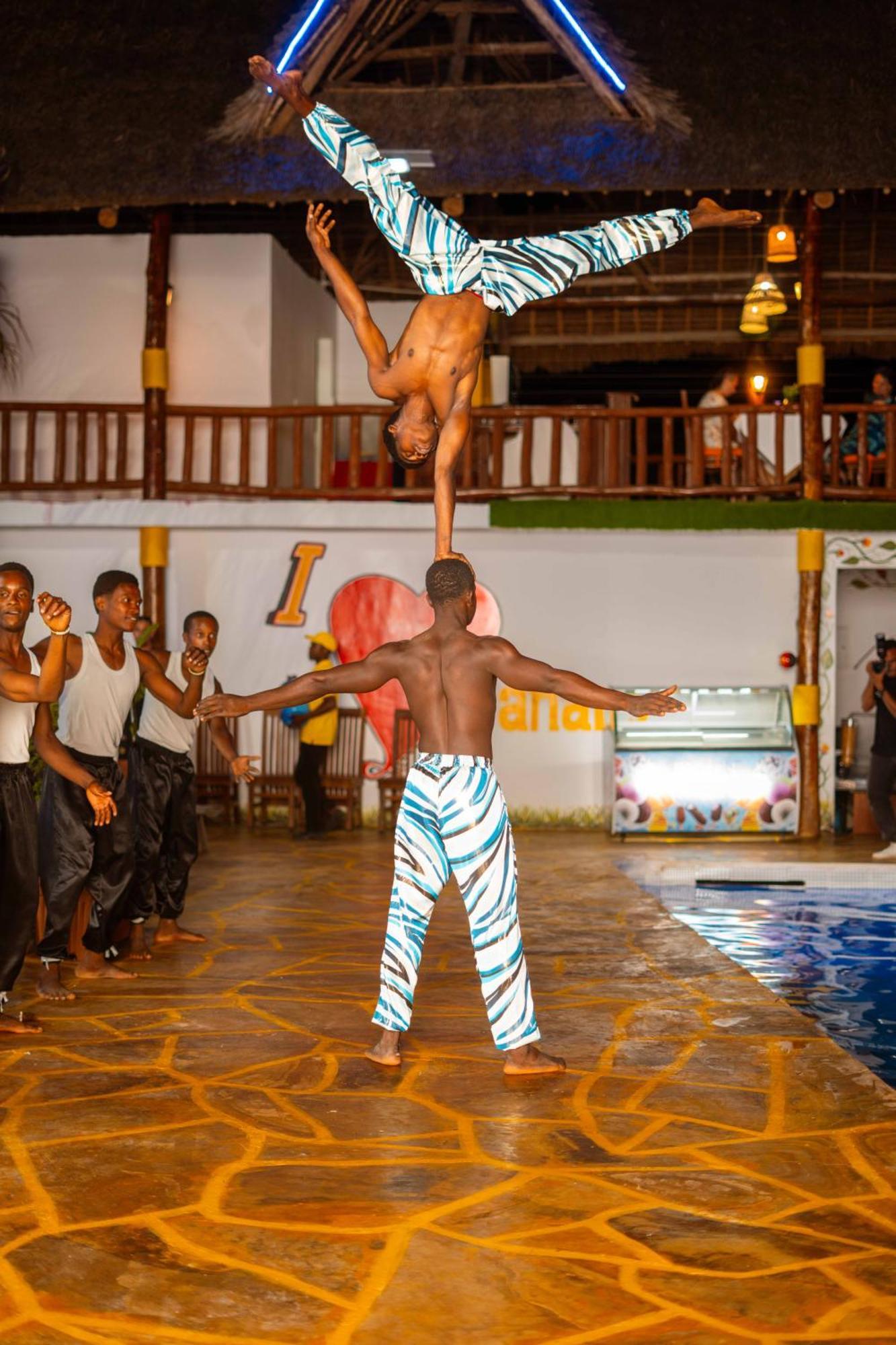 Canary & Hotel Nungwi