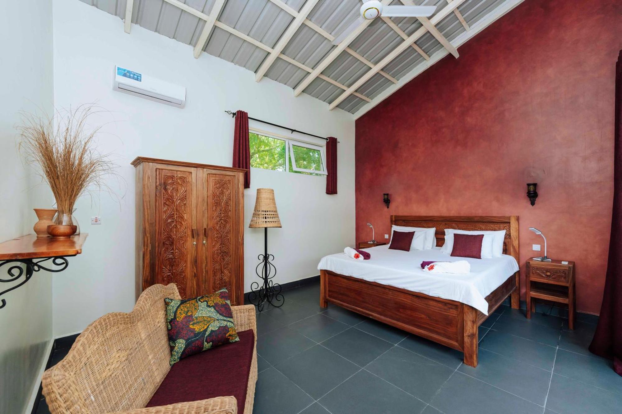 Matumaini Hotel *