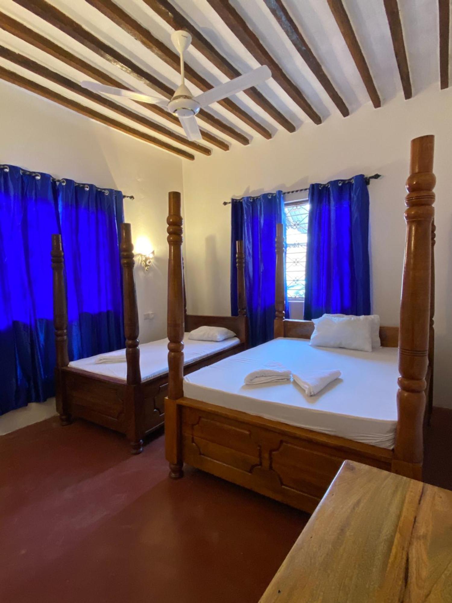 Kobwa House & Back Packers Apartment *