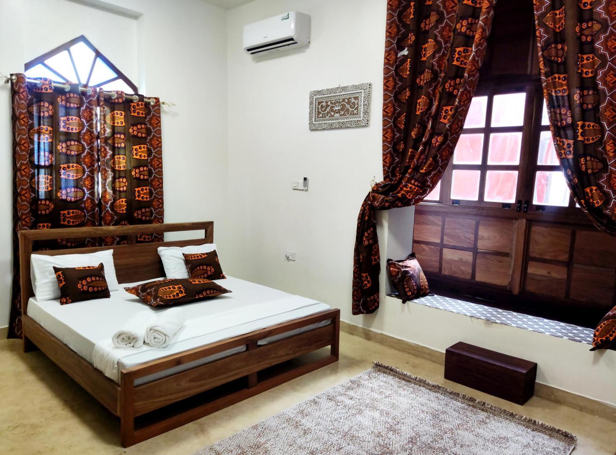 Treasures Of House Zanzibar
