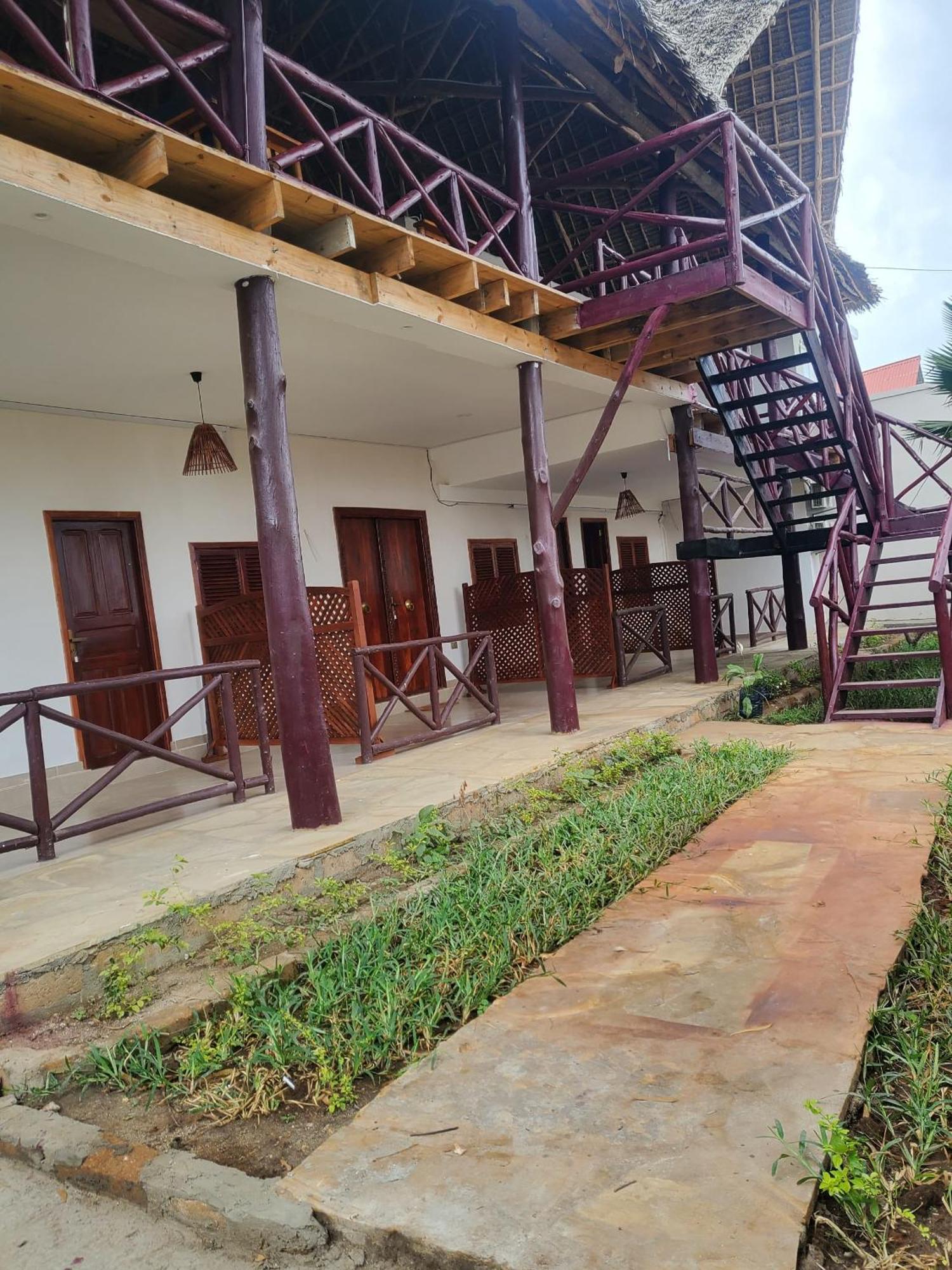 And Sunset Hotel Kendwa