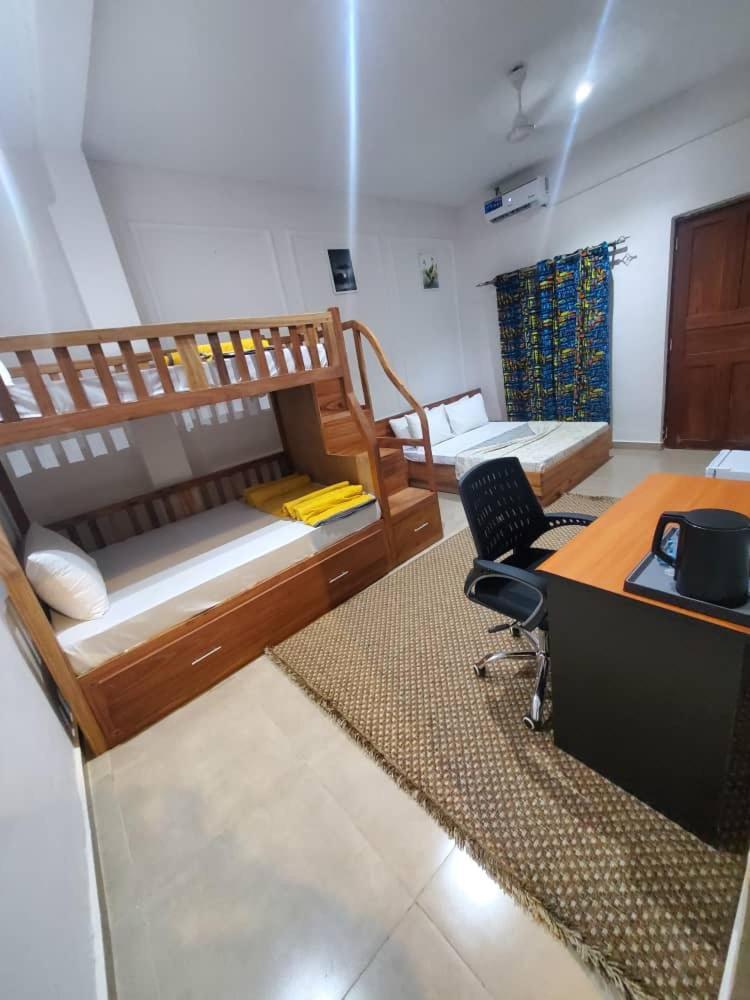 And Sunset Hotel 3*