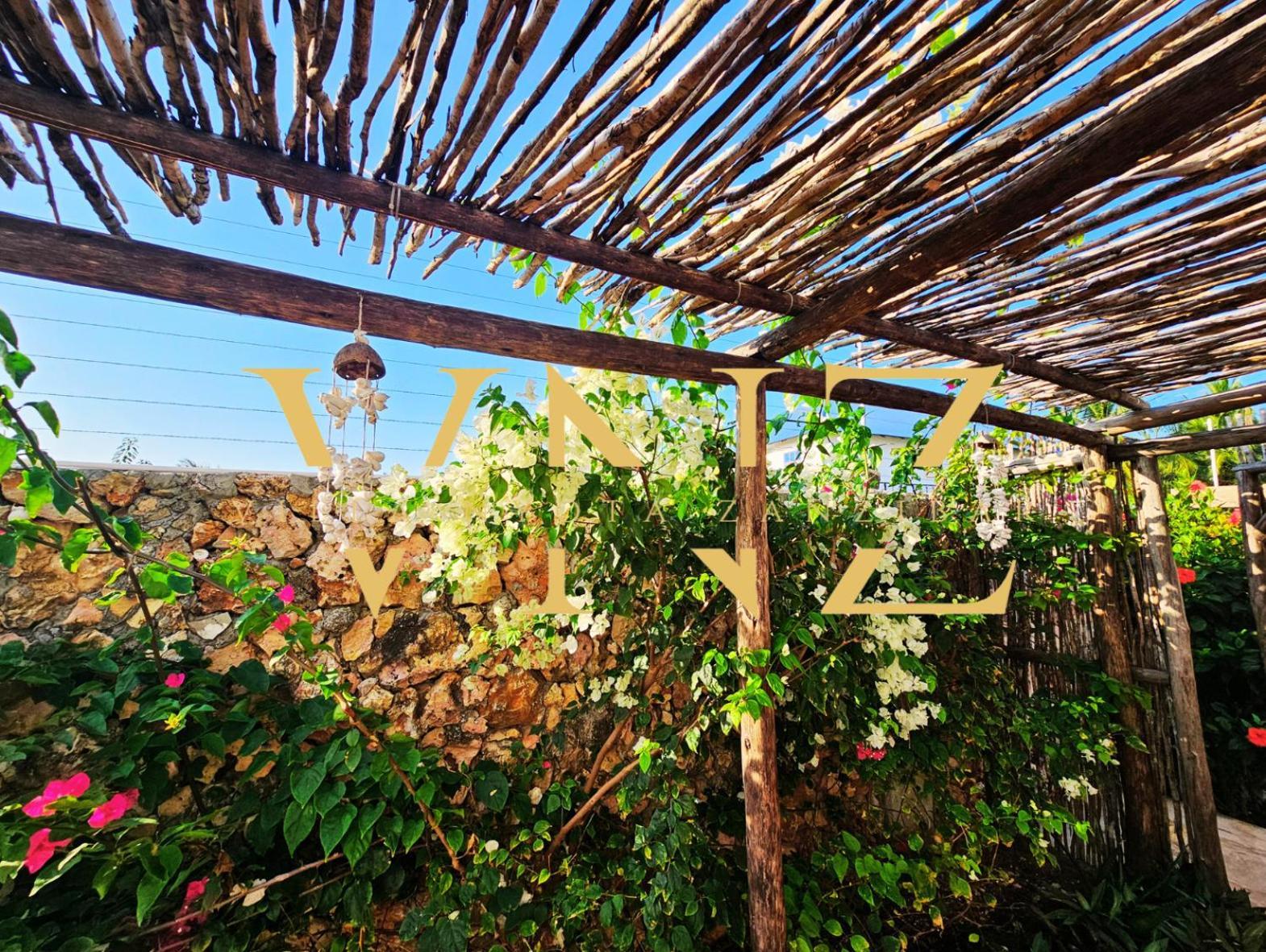 Villanyota Eco Luxe Villa Kidenga
