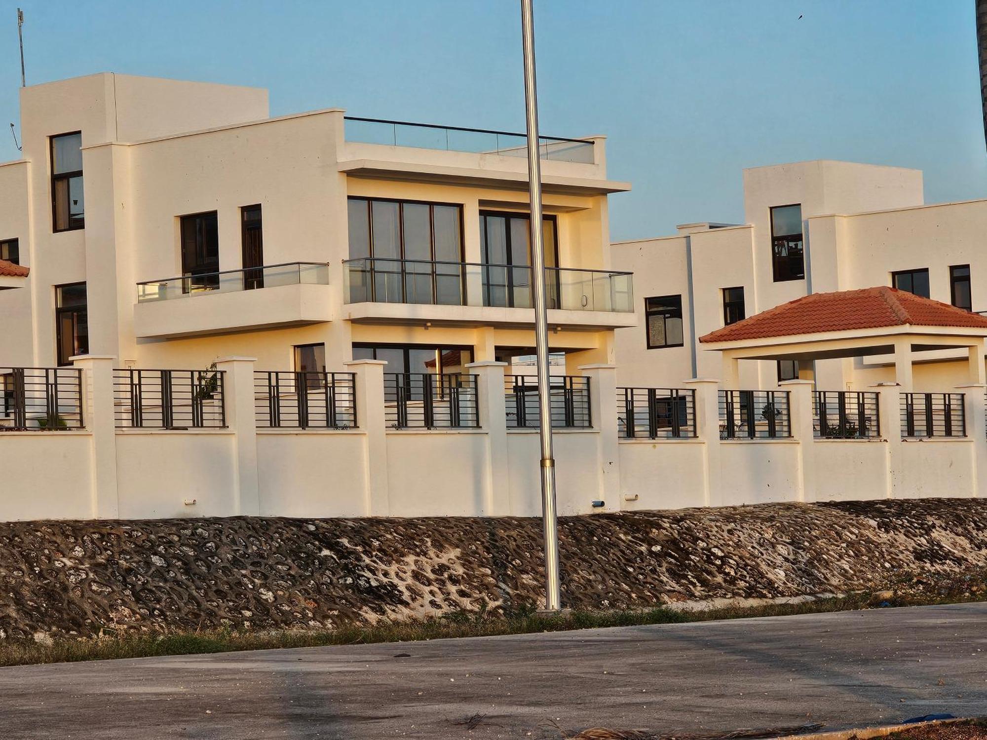 Luxury On Sea View Villa *