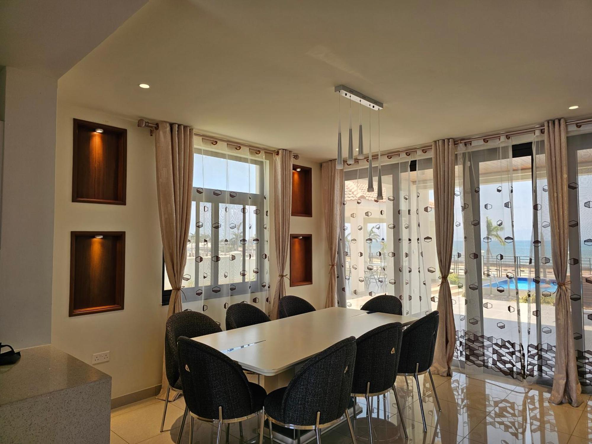 Luxury On Sea View Villa