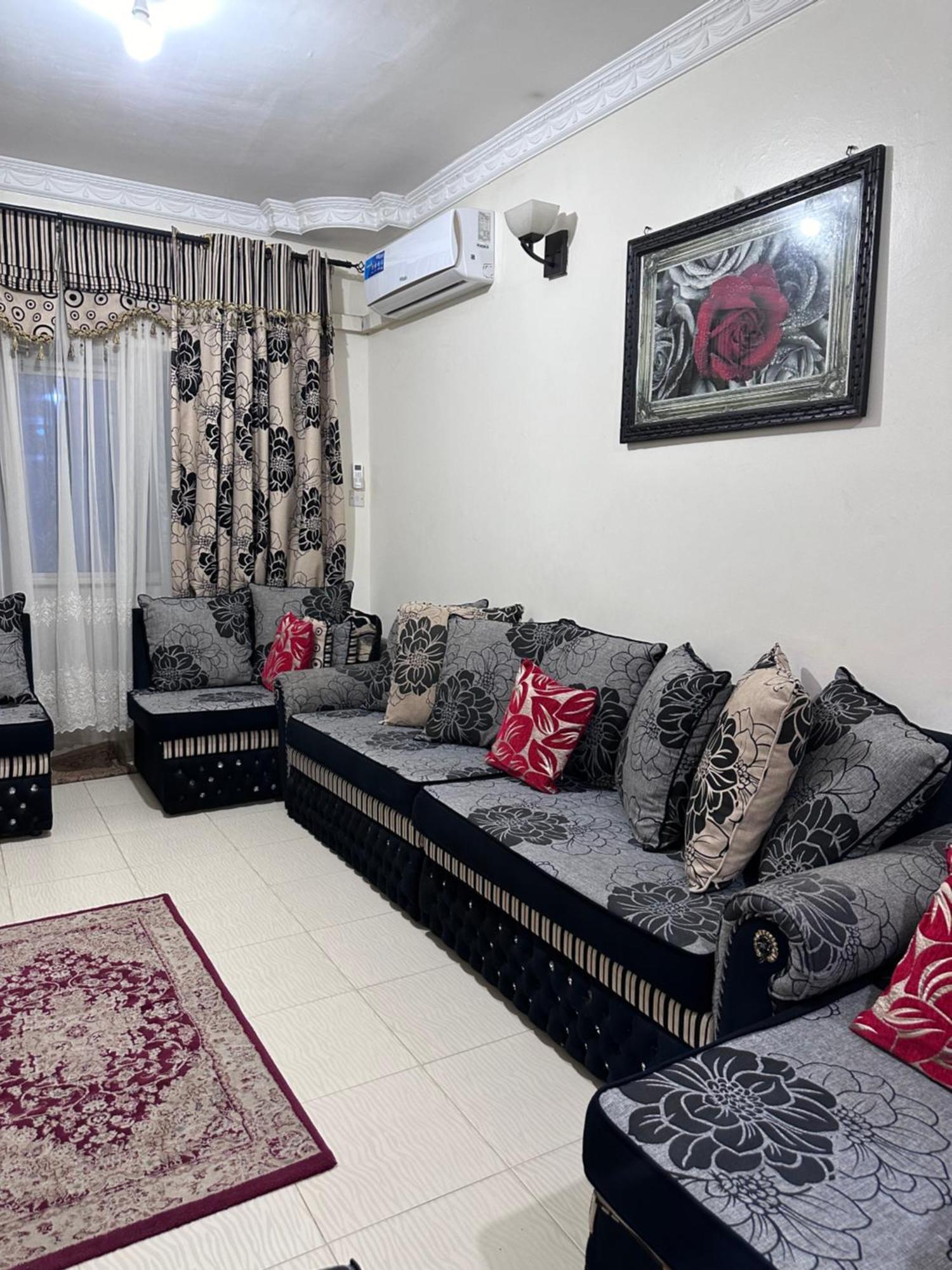 Michenzani Flat Apartment *