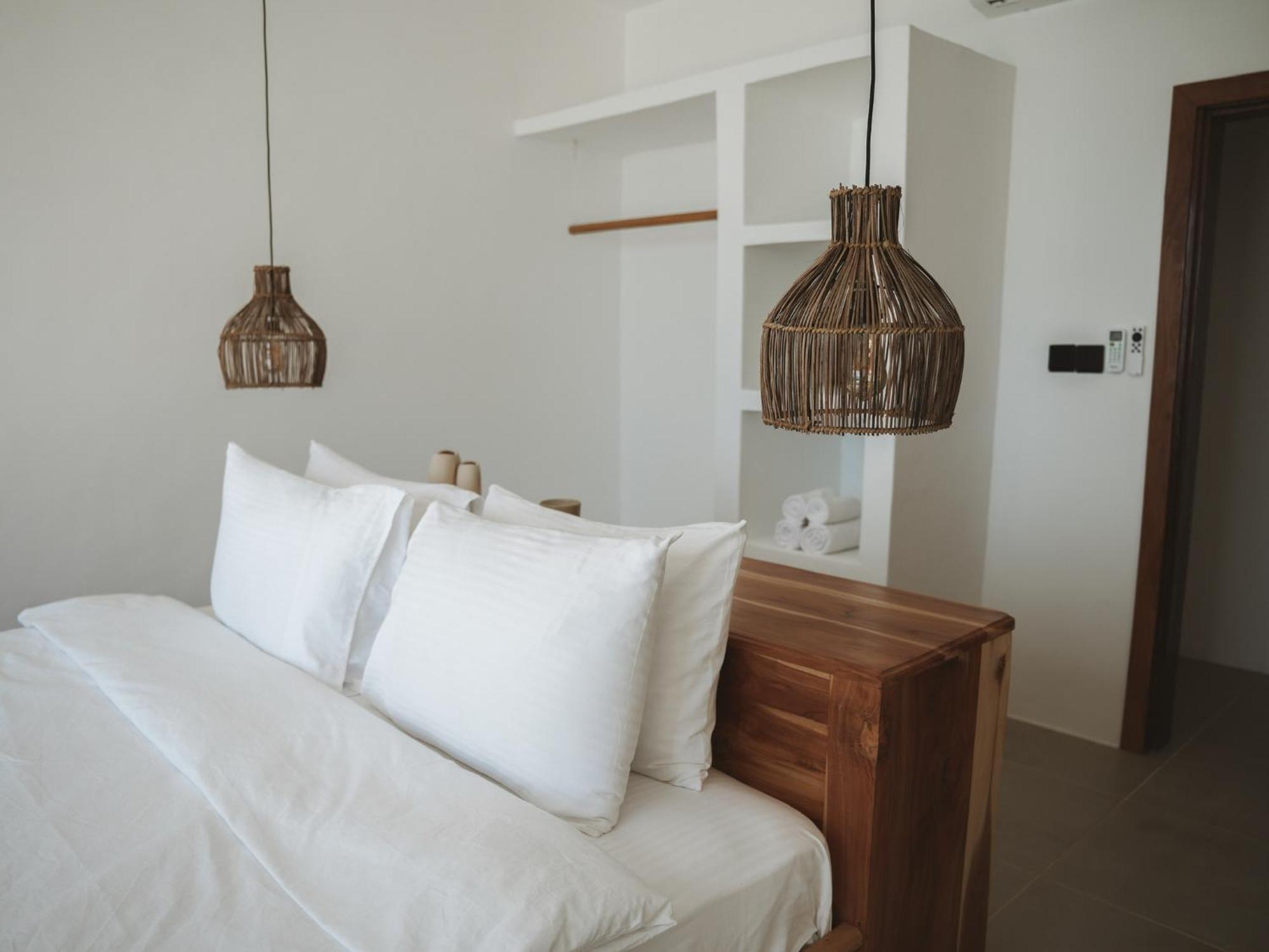 Julia - Luxury Ocean Views In Zanzibar Villa *