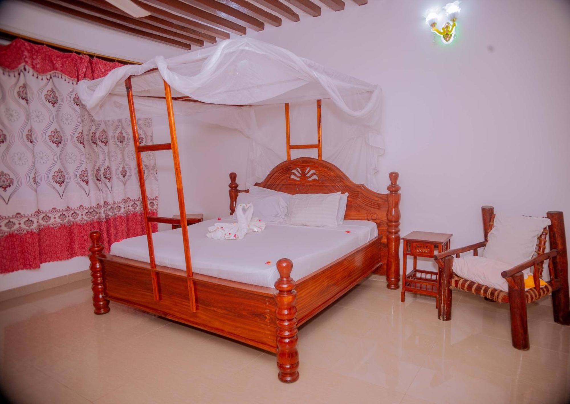 Baraka Hotel 2*